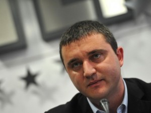 Министърът на финансите да ми дойде на гости