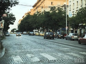 Улични ремонти бавят преместването на парламента