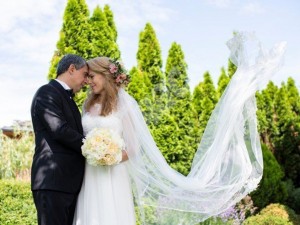 Божие чудо съпътства раждането на сина на Деси Банова и Плевнелиев