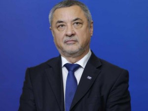 Валери Симеонов гледа майка инвалид