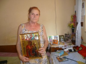 Блъсната от камион лечителка вдига на крака парализирани 