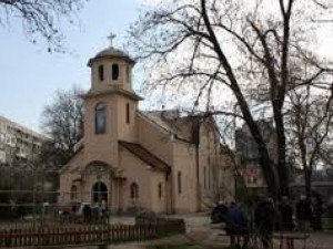 Разбиха храма в квартал "Красна поляна“