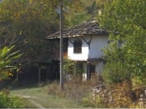 Къща музей на Левски тъне в разруха