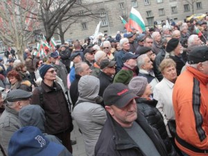 Г-н премиер, заплатите скачат с 10%, а пенсиите кога?