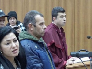 Убиецът на рейнджърката ѝ натрошил врата, крил трупа под диван