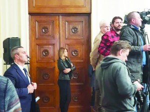 Ген. Деси дебне президента на отчета му пред медиите