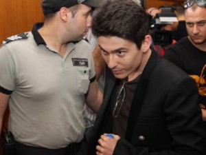 Пращат трима доктори от "Пирогов" при Арабаджиев-син
 
 
