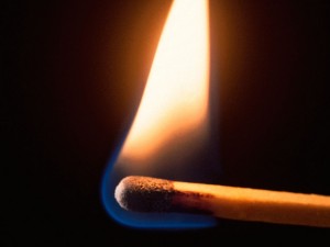 Клечка кибрит против лоши очи