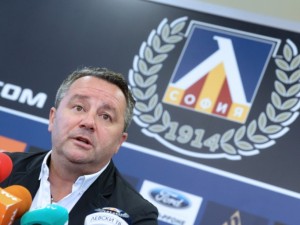 Стоянович : В „Левски“ съм до юни