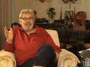 Кой е Стефан Данаилов, че да дава оценки за президента