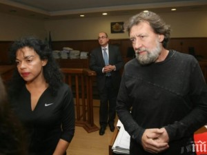 Банев трепери да не го отровят с храна