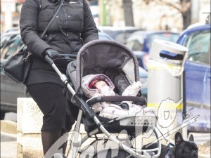 Лора Крумова зарязана от мъжа си с двете деца