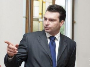 Калоян Паргов, лидер на БСП-София: ГЕРБ настъпиха мотиката с Елена Йончева
 