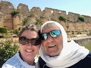 Бащата на Чочо с булка в Мароко