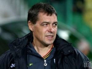Националите на Хубчев – гола вода