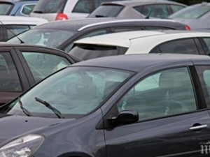 Удрят вноса на стари и замърсяващи коли