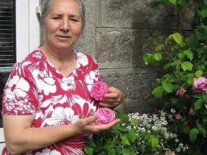 Ясновидката Севинч Балъкчъ: Безопасна игла на дрехата пази от магии!
 