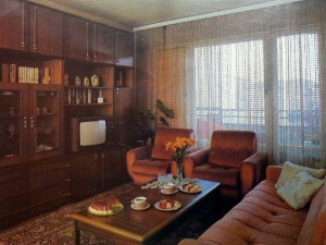 Спомени от соца: Кристалният сервиз в секцията беше символ на лукс
 