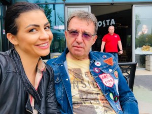 Деси Цонева иска комунистическа сватба
