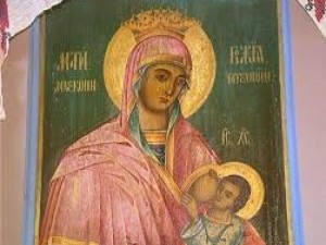 Кърмеща Богородица в Русе цери онкоболни