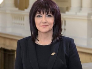 Цвета Караянчева без операция на гръбнака, само с корсет