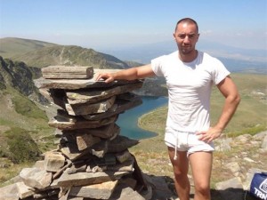 Хекимян стана дъновист
 