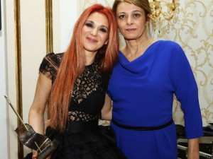 Дизайнерката на Ген. Деси предпочете Илияна Йотова
 