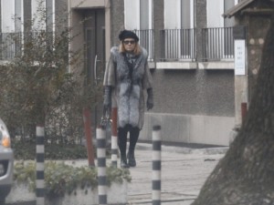 Маргарита Михнева се носи като Алла Пугачова (Папарашки снимки)
 