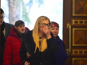 Само Богдана и Силвия Кацарова на панихидата на Стоянка Мутафова (Снимки)