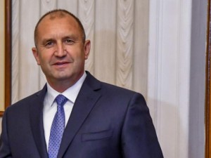 Радев – говорител или президент
 