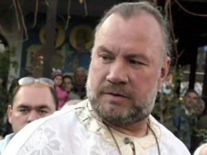 Отец Боян Саръев: Българинът ходи при врачки и баячки, вместо да се моли в храма
 
 