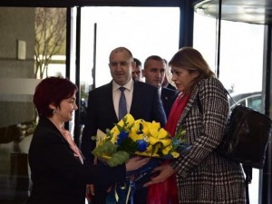 Радев и Ген. Деси в 5-звезден хотел в Албания (СНИМКИ)