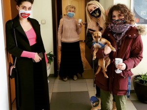 Гала купи апартамент на майка си
 
