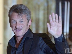 Шон Пен отваря лаборатория за коронавирус
 