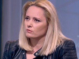 Мъжът на Лора Крумова учи сина на Златко Баретата
 