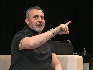 Христо Мутафчиев, председател на Съюза на артистите, за театъра по време на коронакриза и мерките в подкрепа на гилдията: Ще отстоявам честта на актьорската професия
 