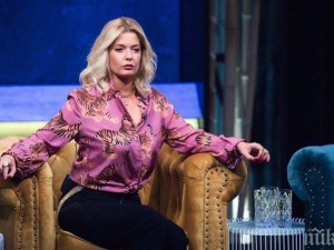 Алекс Сърчаджиева с нова визия (СНИМКИ)