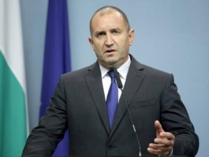 Румен Радев и политиката като война
 
 
 