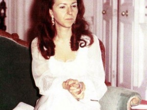 Людмила Живкова слабеела със сок от магданоз
 