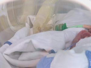 21 бебета изоставени в пандемията
 