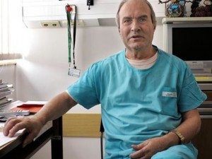Проф. Радослав Гайдарски: Ако маските бяха вредни, хирурзите 
трябваше да измрем! 
 