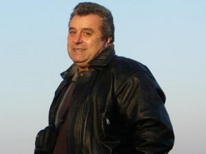 Водопроводчик лекува с енергията на Дънов и Димков
 
 