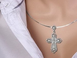 Как да носим кръстче правилно 