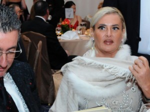 Маринела Арабаджиева: Съпругът ми се бори за живота си
 