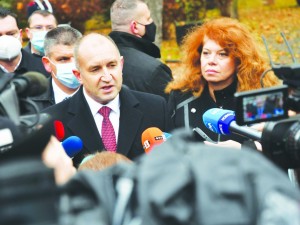 Петър Волгин: Как Румен Радев да спечели втори мандат
 