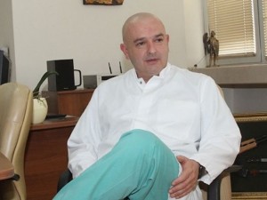 Трогателна история - ген. Мутафчийски спасил момче с рядка диагноза
 