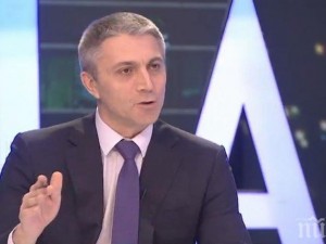 Дъщерята на Карадайъ стана певица (Снимки)