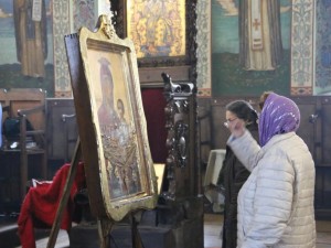 Скърбяща Богодорица твори чудеса в Шумен

