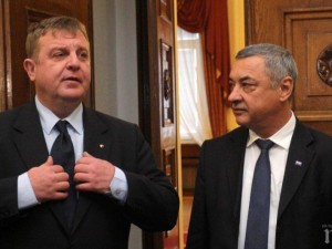 Изсилиха ли се Каракачанов и „воеводите“