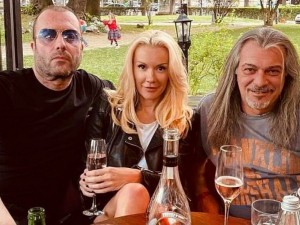 Мария Игнатова се върна при Халваджиян
 